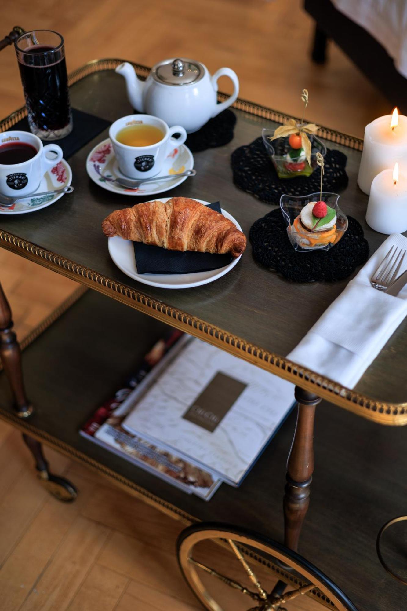 Arte Boutique Hotel Tiranë Luaran gambar