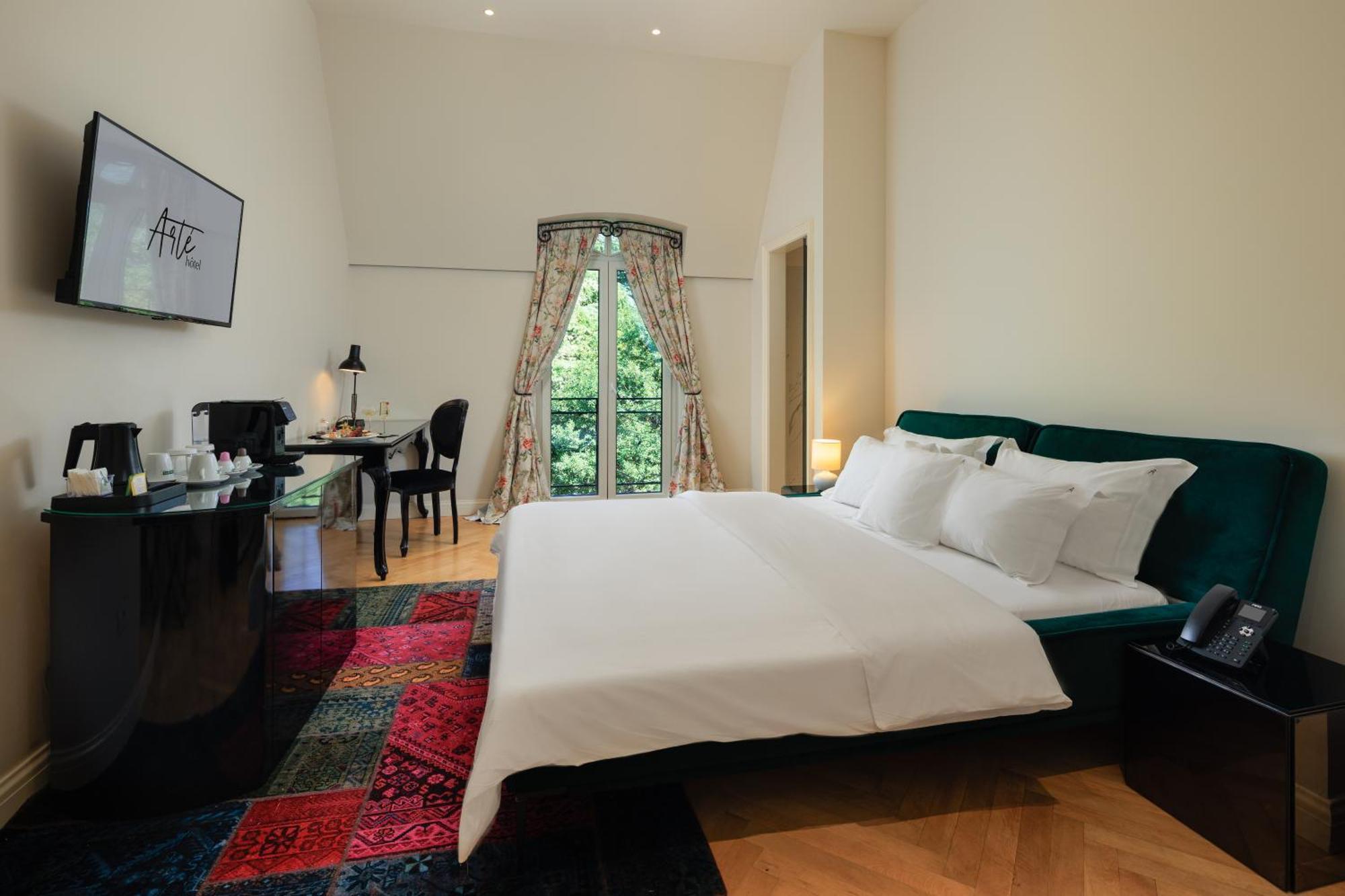 Arte Boutique Hotel Tiranë Luaran gambar
